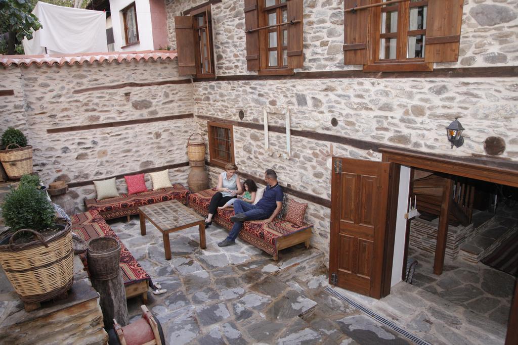 Apartamento Yeni Gelin Evi Birgi Exterior foto