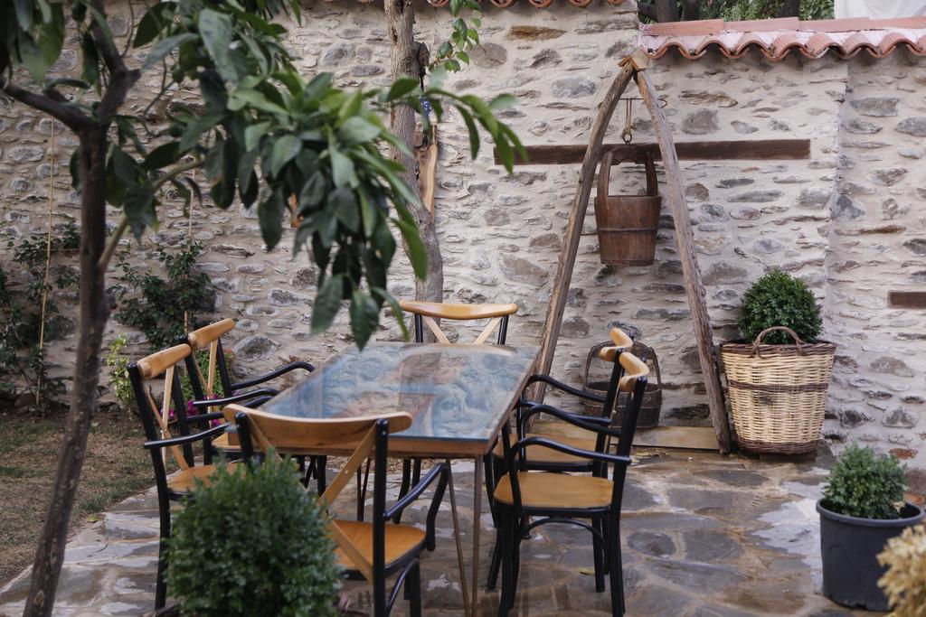 Apartamento Yeni Gelin Evi Birgi Exterior foto