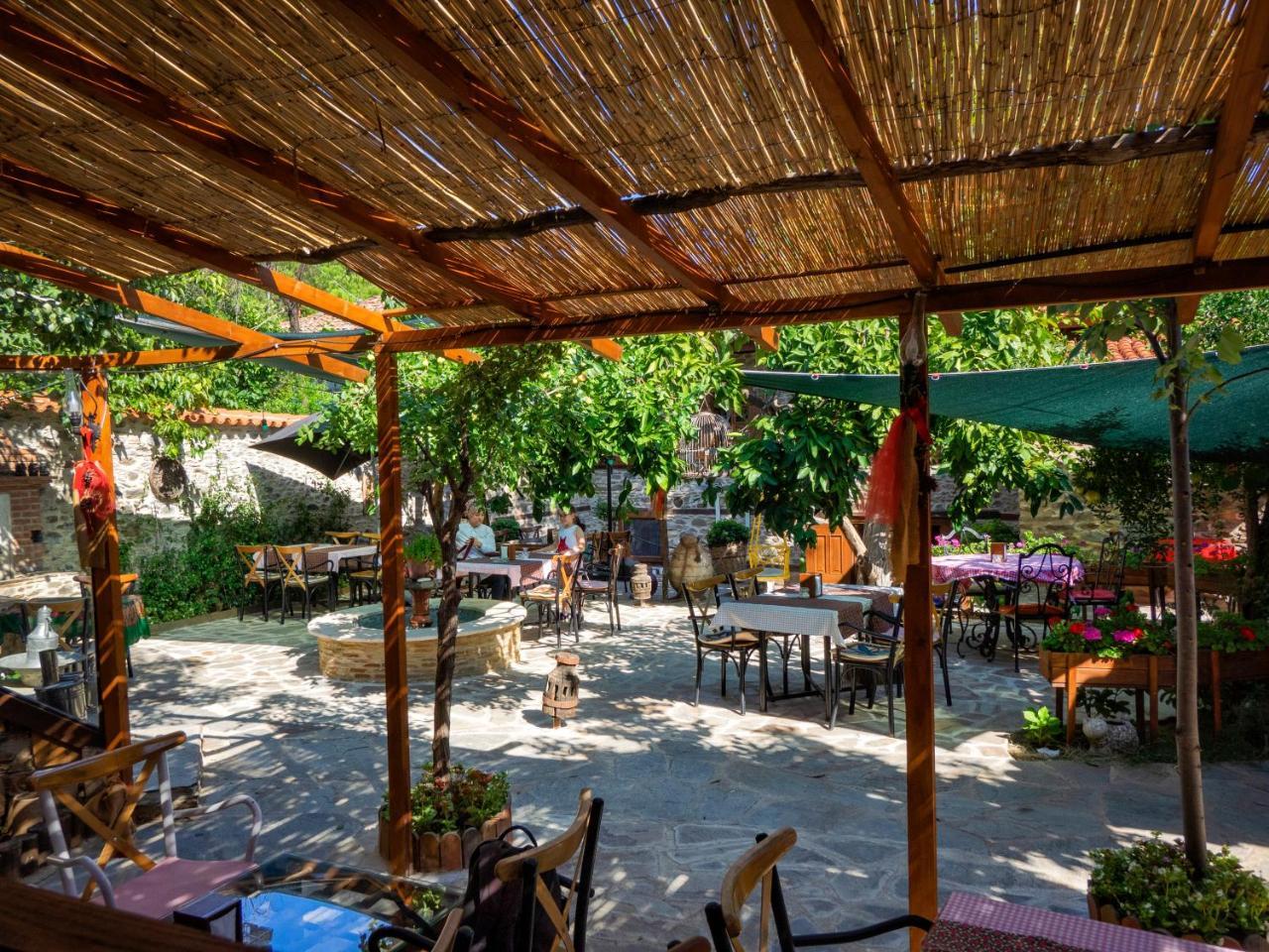 Apartamento Yeni Gelin Evi Birgi Exterior foto