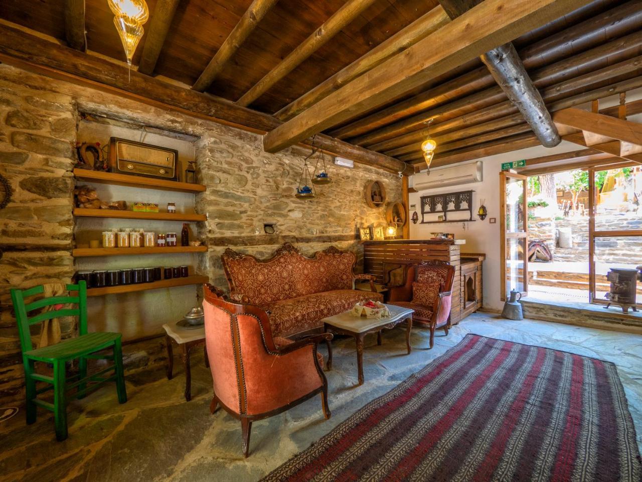 Apartamento Yeni Gelin Evi Birgi Exterior foto