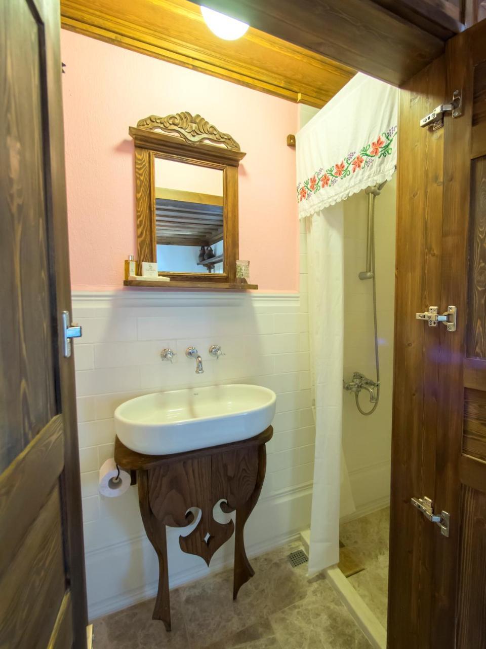 Apartamento Yeni Gelin Evi Birgi Exterior foto